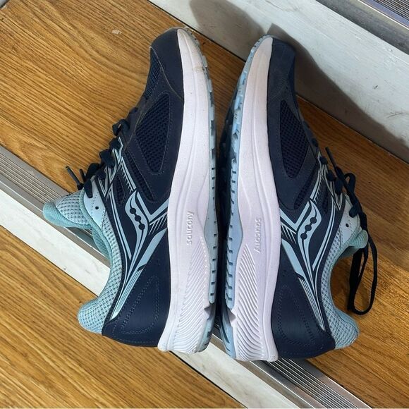 Saucony Teal and Navy Sneakers - Picture 6 of 7